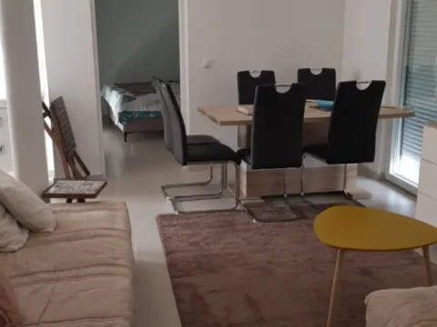 Izdavanje, kuća, 60m², Djerane, Ulcinj - image 2