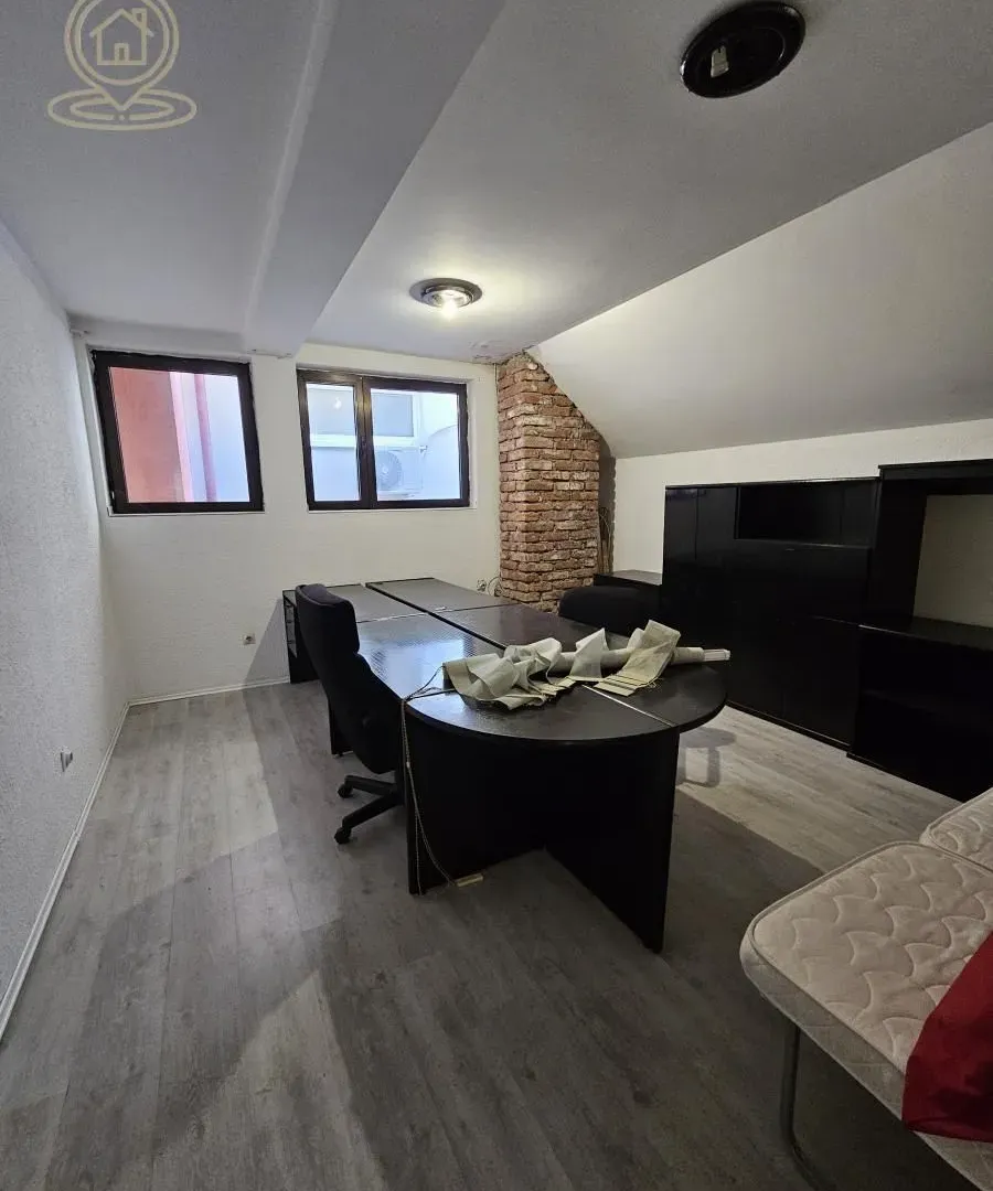 Rent, office space, 180m², Centar, Kragujevac