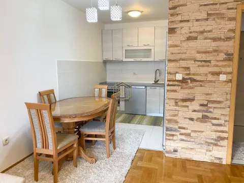 Rent, one bedroom apartment, 45m², Stari Aerodrom, Podgorica - image 2