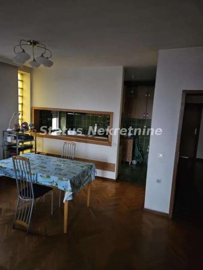 Prodaja, kuća, 260m², Kać, Novi Sad Sve Podlokacije