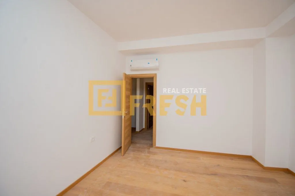 Rent, four bedroom apartment, 150m², Centar, Podgorica