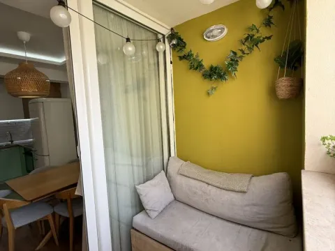 Sale, three bedroom apartment, 89m², Pejton, Podgorica - image 9