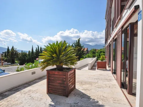 Prodaja, kuća, 20m², Donja Lastva, Tivat - image 3