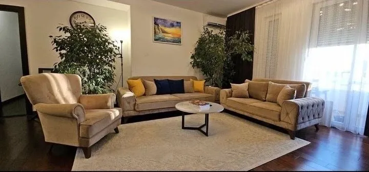 Prodaja, trosoban stan, 151m², Centar, Bar