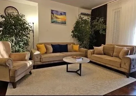 Prodaja, trosoban stan, 151m², Centar, Bar - image 1