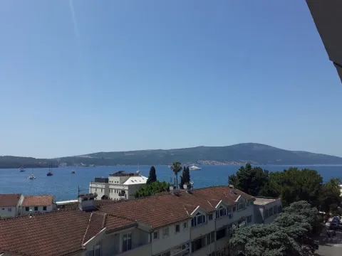 Rent, one bedroom apartment, 49m², Centar, Tivat - image 4