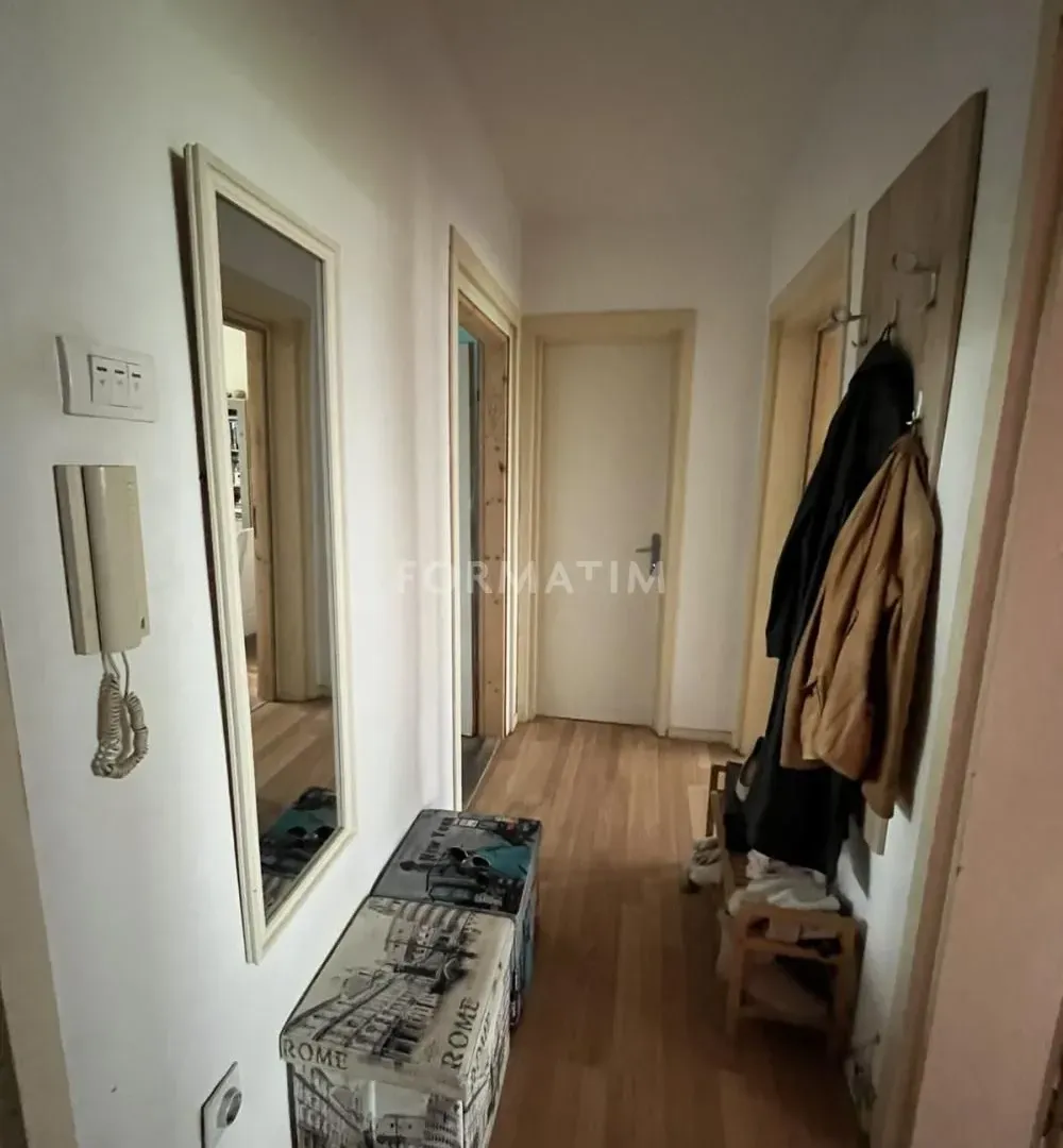 Izdavanje, dvosoban stan, 54m², Karaburma, Palilula Sve Podlokacije