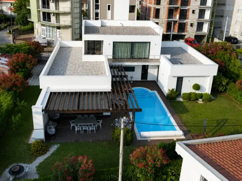 Sale, house, 342m², Centar, Bar - image 2