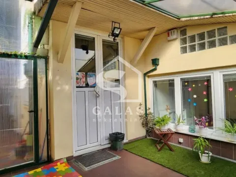 Izdavanje, kuća, 343m², Neimar, Vračar Sve Podlokacije - image 23