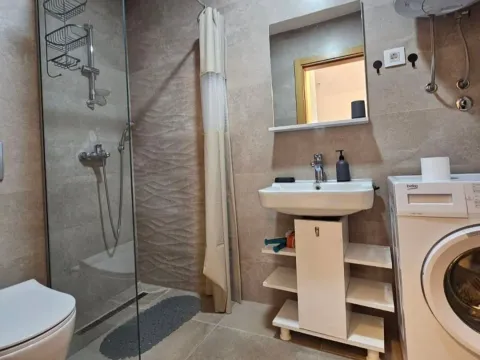 Prodaja, jednosoban stan, 45m², Bečići, Budva - image 5