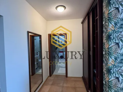 Izdavanje, jednosoban stan, 70m², Bečići, Budva - image 13