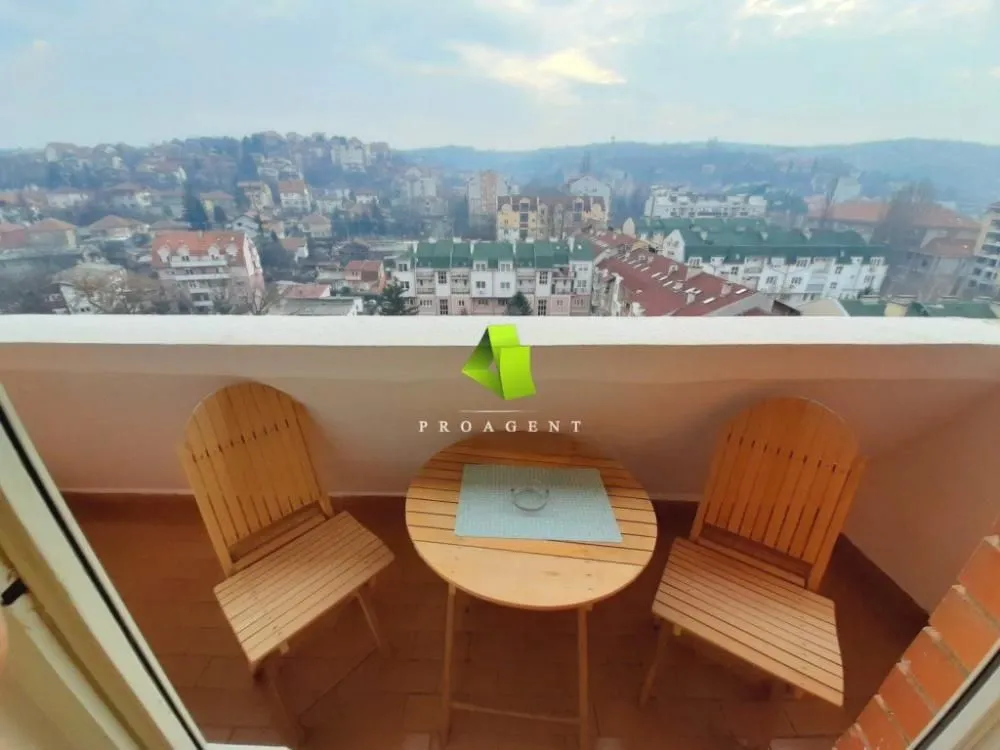 Prodaja, trosoban stan, 80m², Palilula, Niš