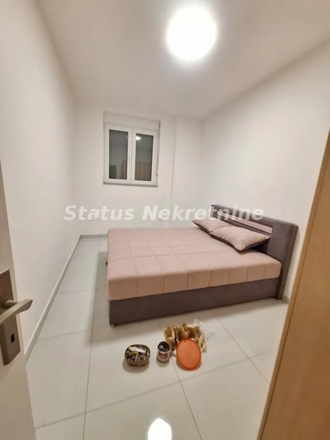 Izdavanje, dvosoban stan, 45m², Petrovaradin, Novi Sad
