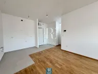 Prodaja, jednosoban stan, 46m², Stari Aerodrom, Podgorica - image 4