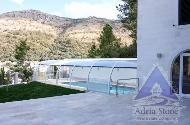 Sale, house, 805m², Sveti Stefan, Budva