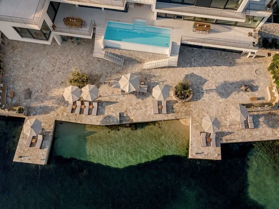 Prodaja, kuća, 676m², Tivat, Crna Gora