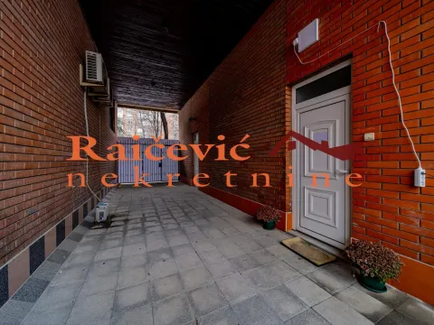 Prodaja, poslovni prostor, 39m², Lion, Zvezdara Sve Podlokacije - image 12