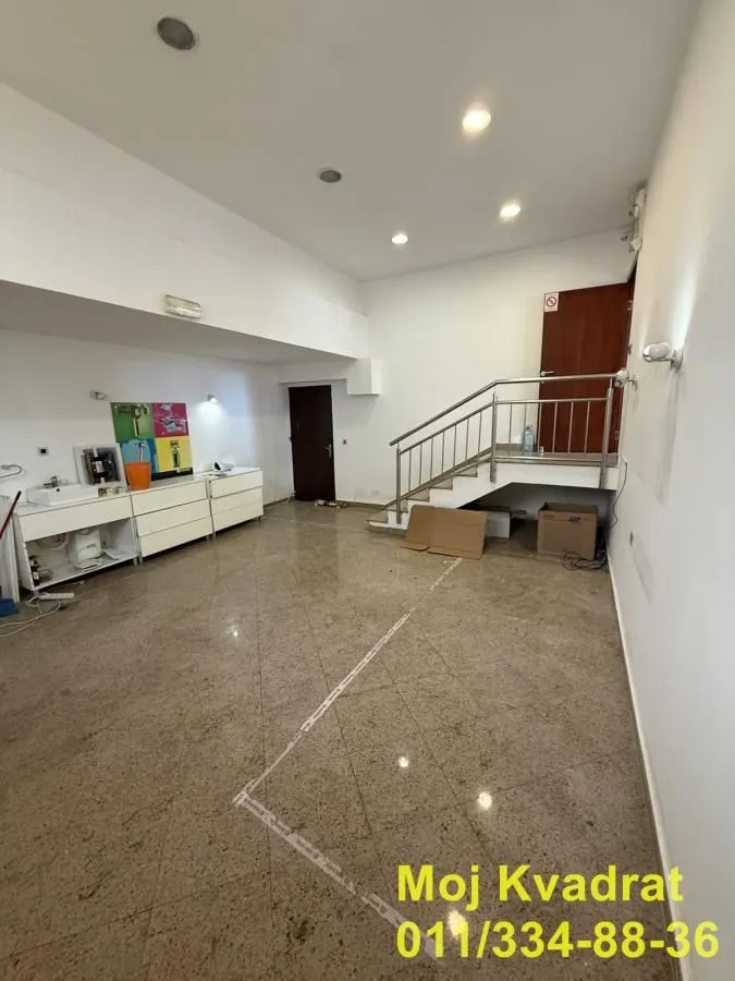 Rent, office space, 103m², Voždovac Sve Podlokacije, Beograd