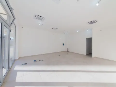 Prodaja, poslovni prostor, 46m², Zabjelo, Podgorica - image 1