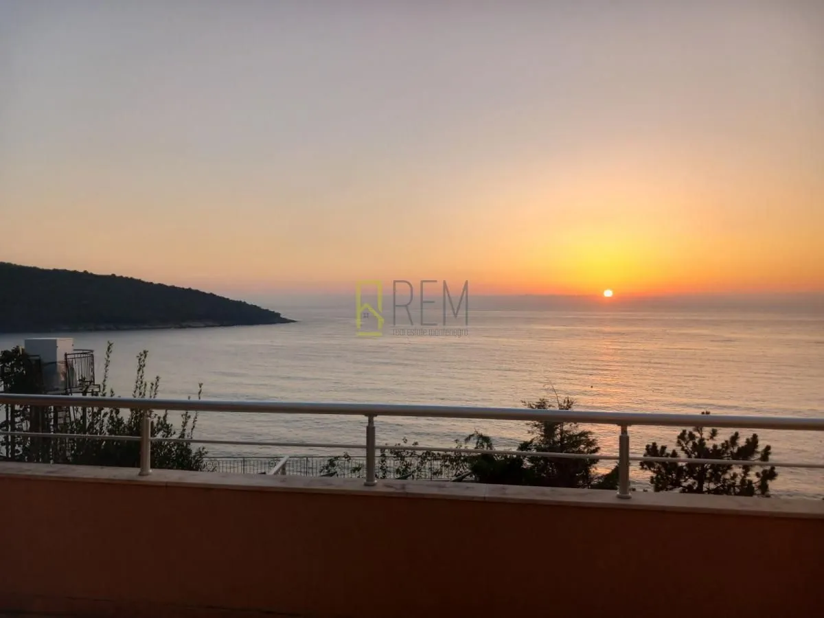 Sale, house, 380m², Kruče, Ulcinj