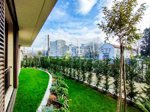 Izdavanje, trosoban stan, 140m², Centar, Podgorica - image 22