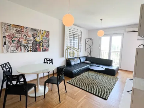 Izdavanje, dvosoban stan, 65m², Podgorica, Crna Gora - image 1