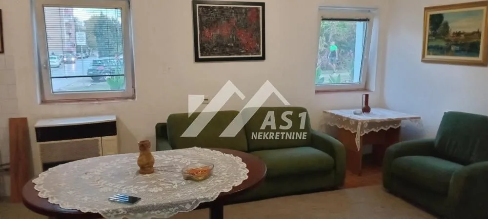 Izdavanje, trosoban stan, 60m², Stari Majur, Petrovaradin