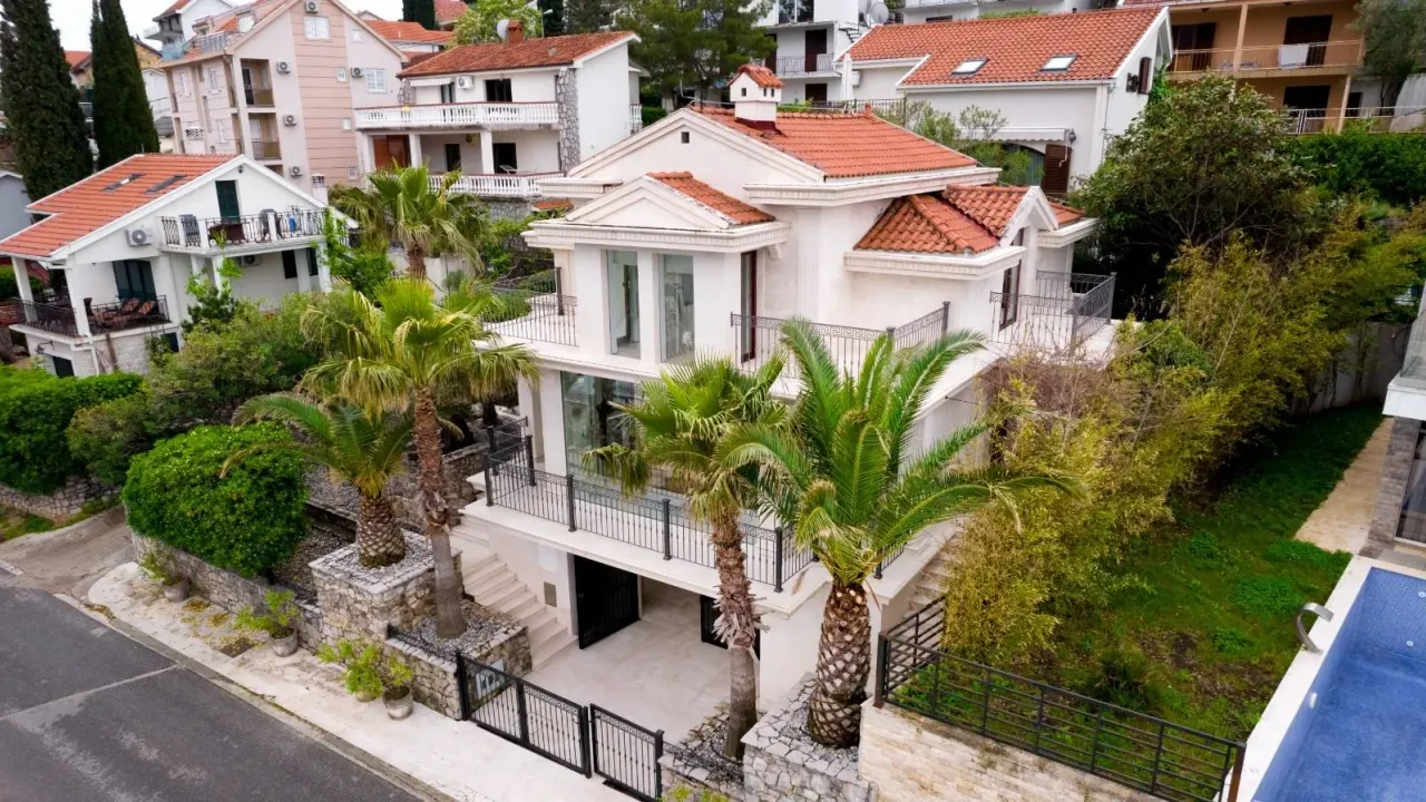 Sale, house, 140m², Krašići, Tivat