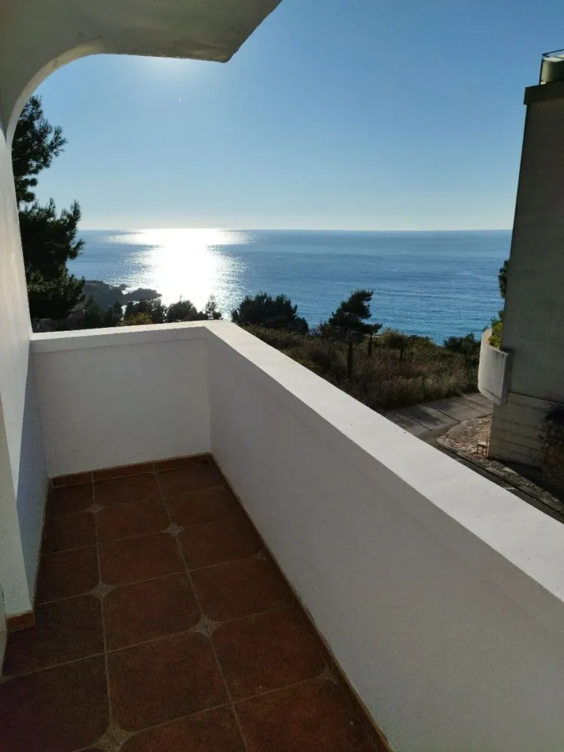 Prodaja, jednosoban stan, 70m², Sveti Stefan, Budva