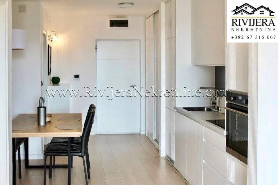 Prodaja, jednosoban stan, 56m², Donja Lastva, Tivat