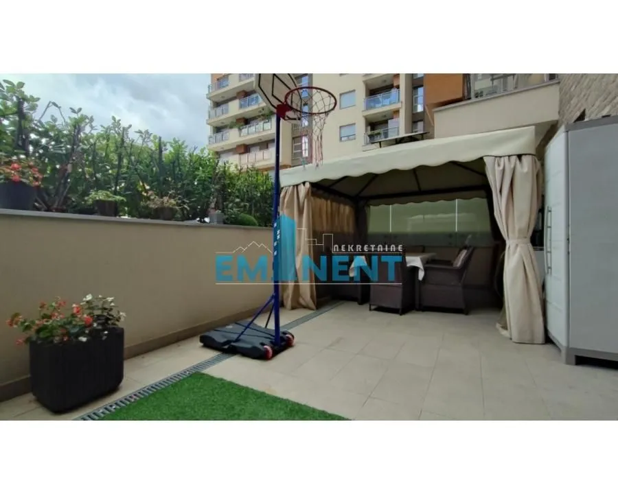 Prodaja, trosoban stan, 96m², Novi Beograd Blok 67, Novi Beograd Sve Podlokacije