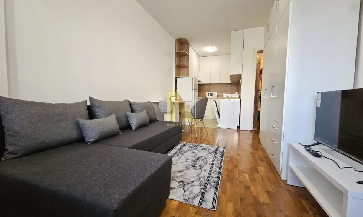 Rent, studio apartment, 25m², Bulevar Evrope, Novi Sad Sve Podlokacije