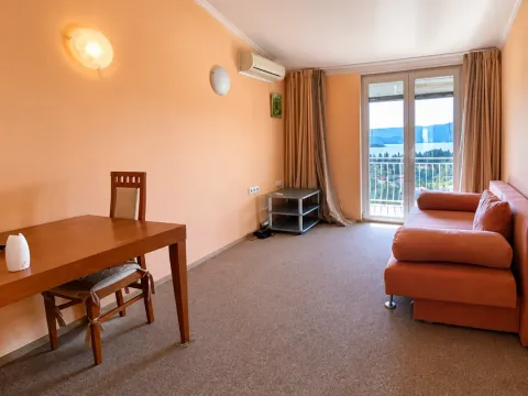 Prodaja, kuća, 180m², Tivat, Crna Gora - image 5