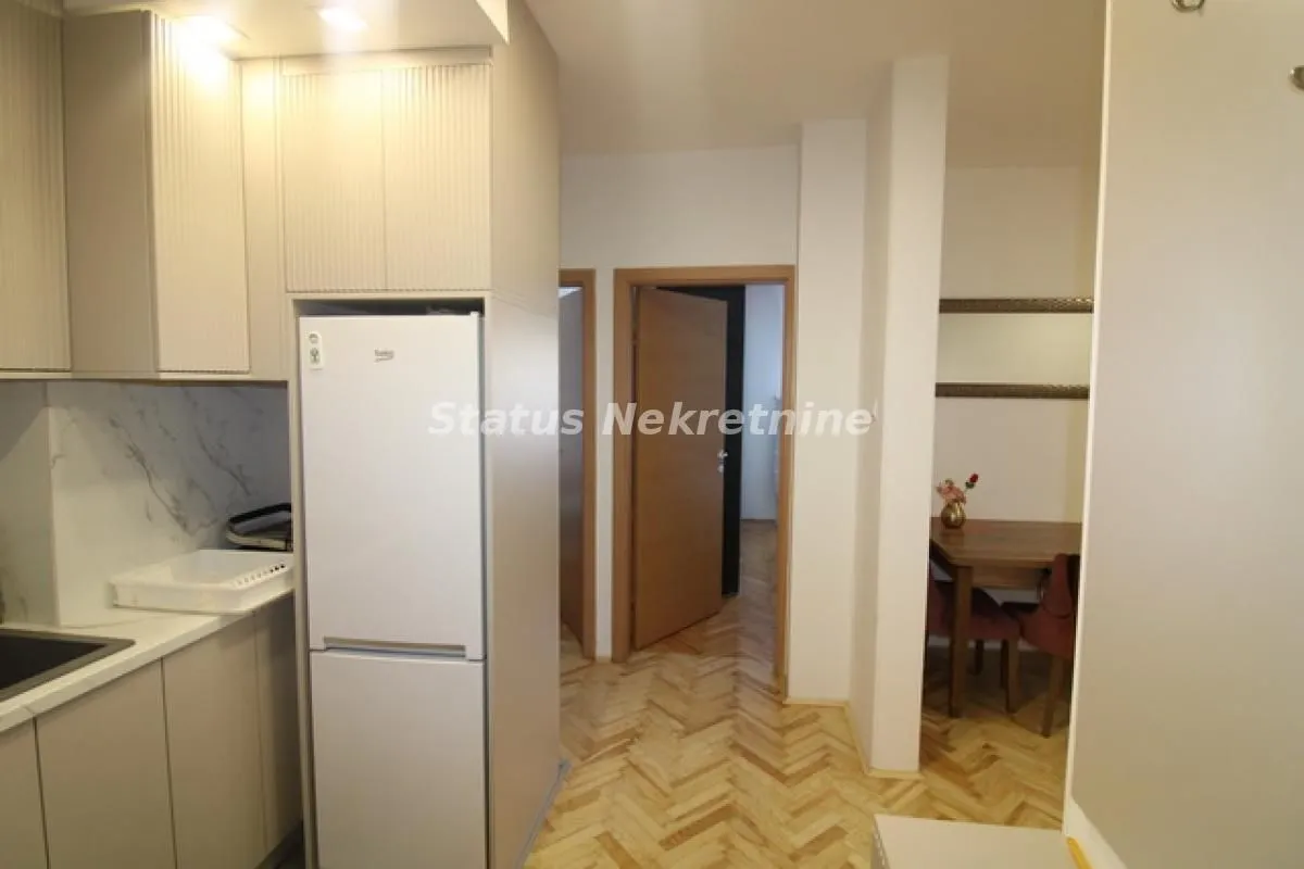 Prodaja, trosoban stan, 55m², Sremska Kamenica, Petrovaradin