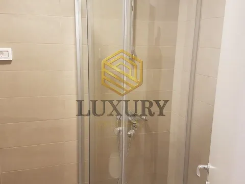 Izdavanje, jednosoban stan, 43m², City Kej, Podgorica - image 4