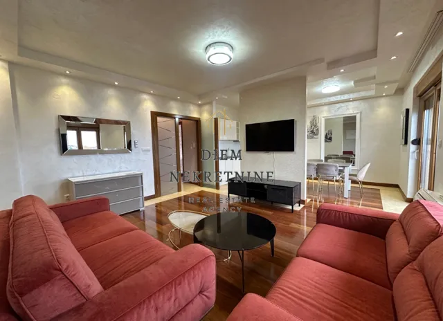 Rent, four bedroom apartment, 130m², Centar, Podgorica
