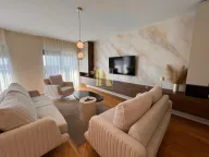 Izdavanje, četvorosoban stan, 132m², Novo naselje, Novi Sad - image 8