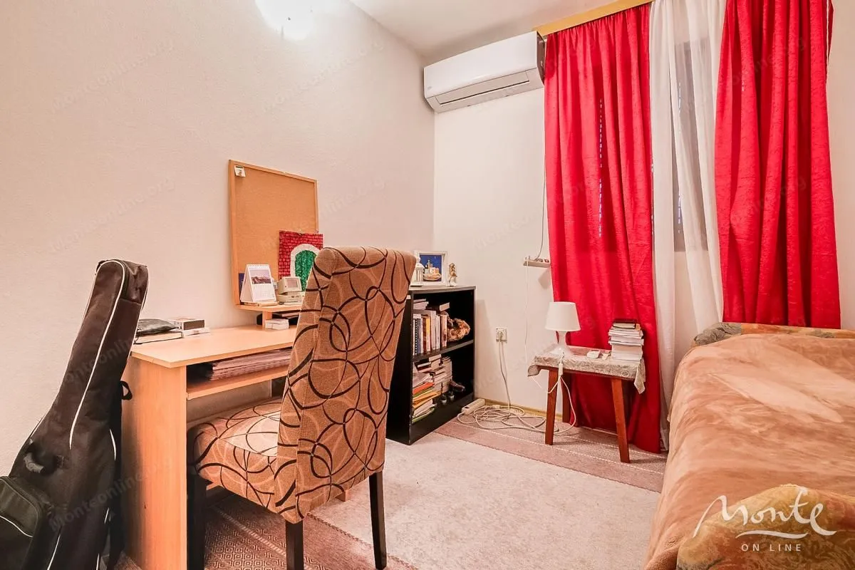 Prodaja, kuća, 250m², Dobrota, Kotor