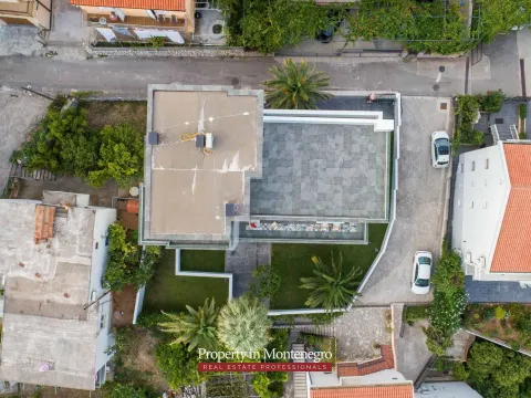 Sale, house, 831m², Bečići, Budva - image 12