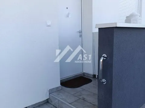 Izdavanje, jednosoban stan, 33m², Adice, Novi Sad Sve Podlokacije - image 8