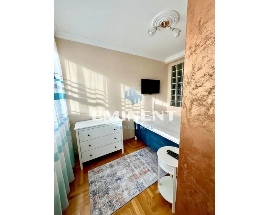 Izdavanje, dvosoban stan, 50m², Južni Bulevar, Vračar Sve Podlokacije