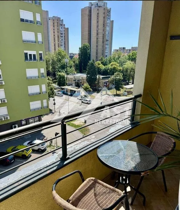 Izdavanje, jednosoban stan, 41m², Grbavica, Novi Sad Sve Podlokacije