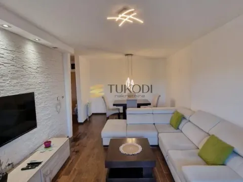 Prodaja, trosoban stan, 86m², Adamovićevo Naselje, Novi Sad Sve Podlokacije - image 7