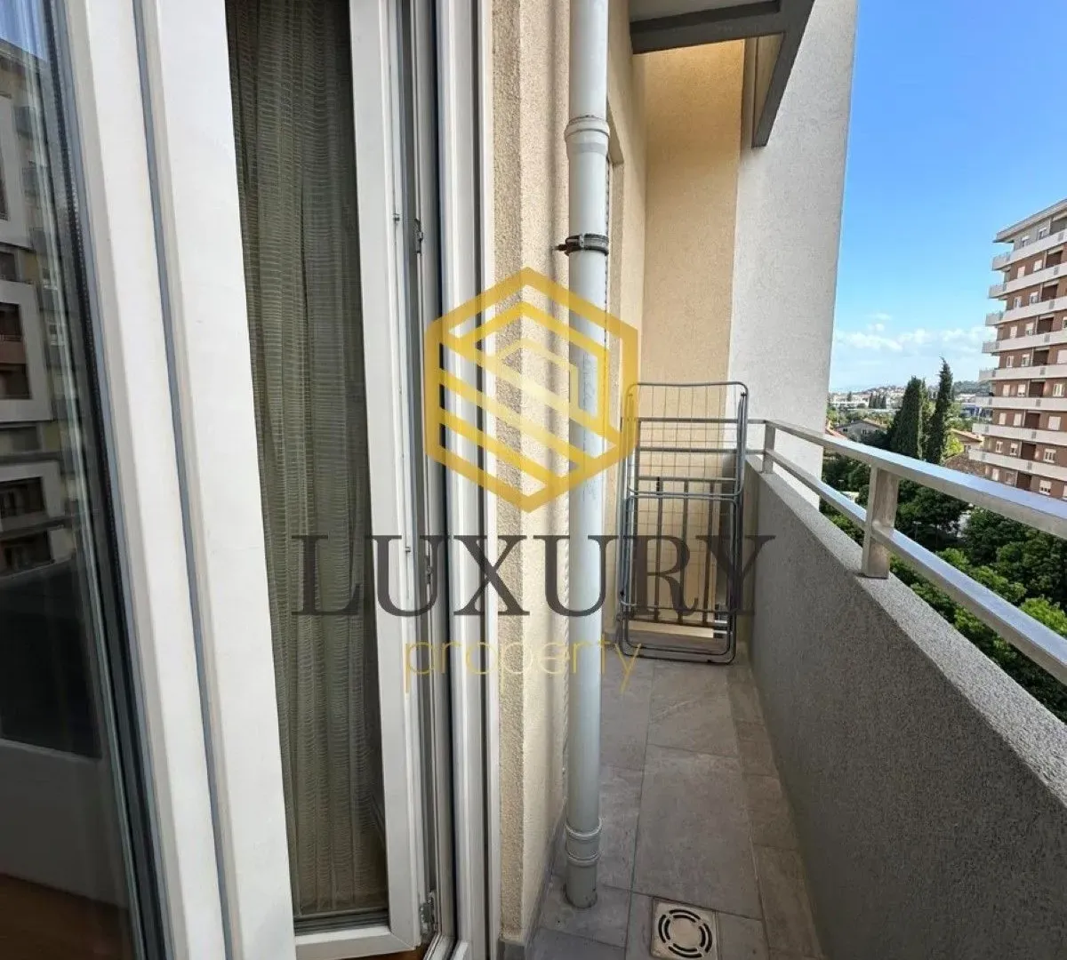 Rent, one bedroom apartment, 42m², Central Point, Podgorica