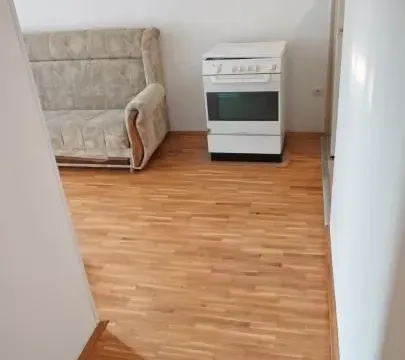 Izdavanje, jednosoban stan, 32m², Železnička Stanica, Novi Sad Sve Podlokacije - image 6