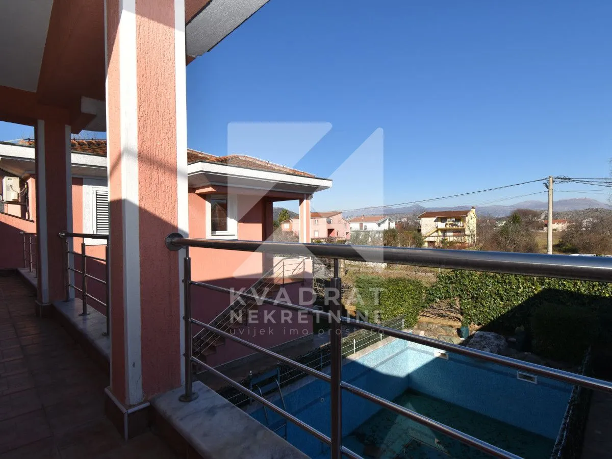 Rent, house, 300m², Donja Gorica, Podgorica