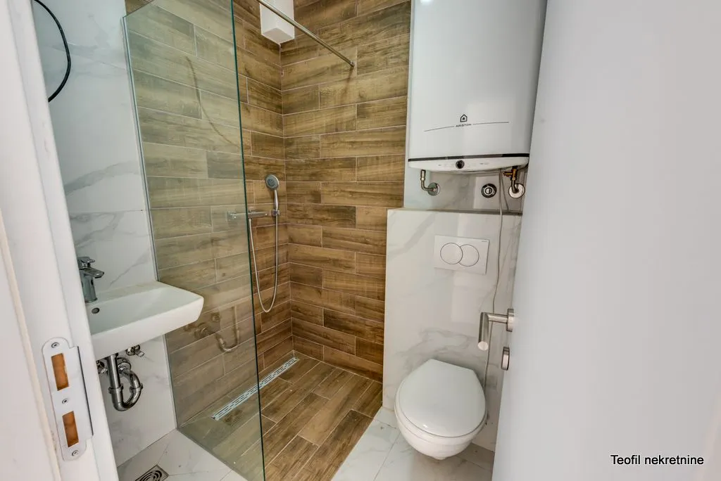 Prodaja, trosoban stan, 88m², Palilula, Niš