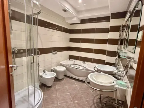 Prodaja, dvosoban stan, 100m², Centar, Podgorica - image 10