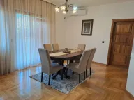 Izdavanje, četvorosoban stan, 160m², Stari Aerodrom, Podgorica - image 7