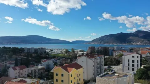 Sale, two bedroom apartment, 91m², Centar, Tivat - image 2